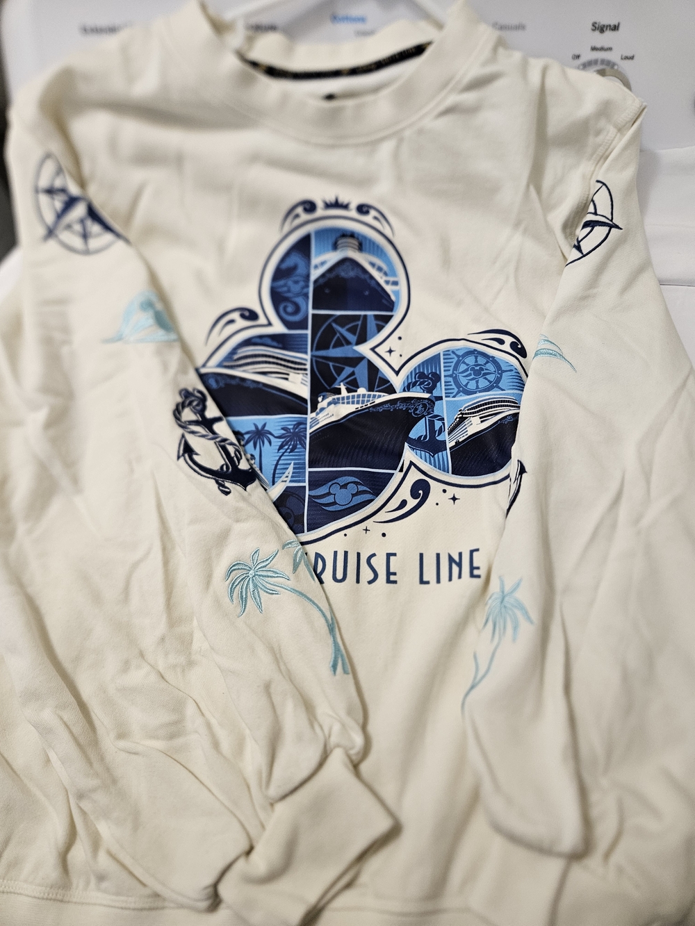 Cruise Line Graphic Crewneck Sweater - Cream & Blue